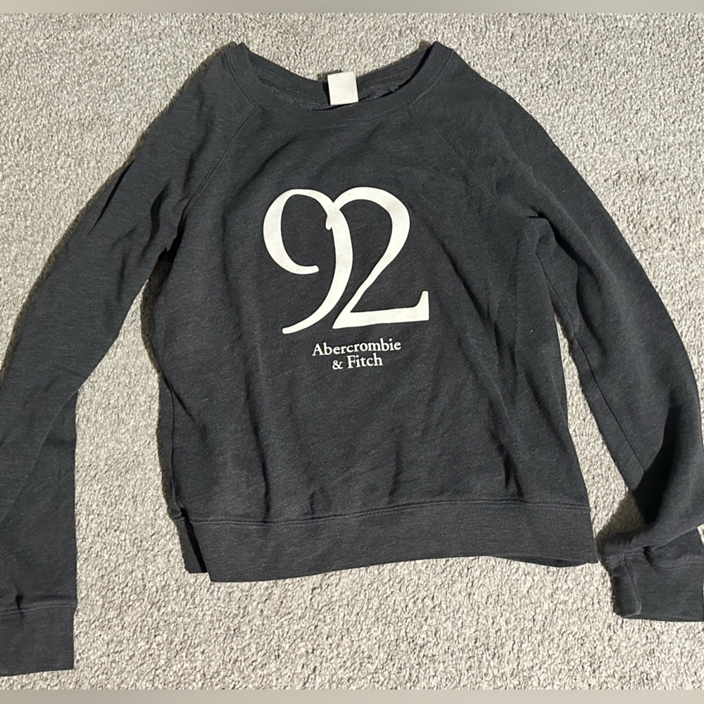 Abercrombie & Fitch grey sweatshirt